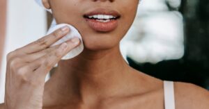 Lire la suite à propos de l’article Soigner peau atopique : conseils et astuces pour une beauté naturelle