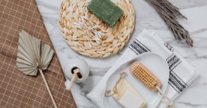 Lire la suite à propos de l’article Astuces beauté naturelle : découvrez les secrets pour prendre soin de votre peau en 2025