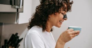 Lire la suite à propos de l’article Routine visage bio : conseils et astuces pour une peau éclatante au naturel