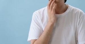 soulagez efficacement les démangeaisons atopiques grâce à nos conseils et traitements adaptés pour apaiser votre peau sensible.