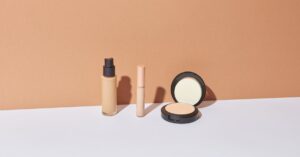 Lire la suite à propos de l’article Guide pratique : comment réussir la fabrication cosmétique artisanale chez soi en 2025 ?