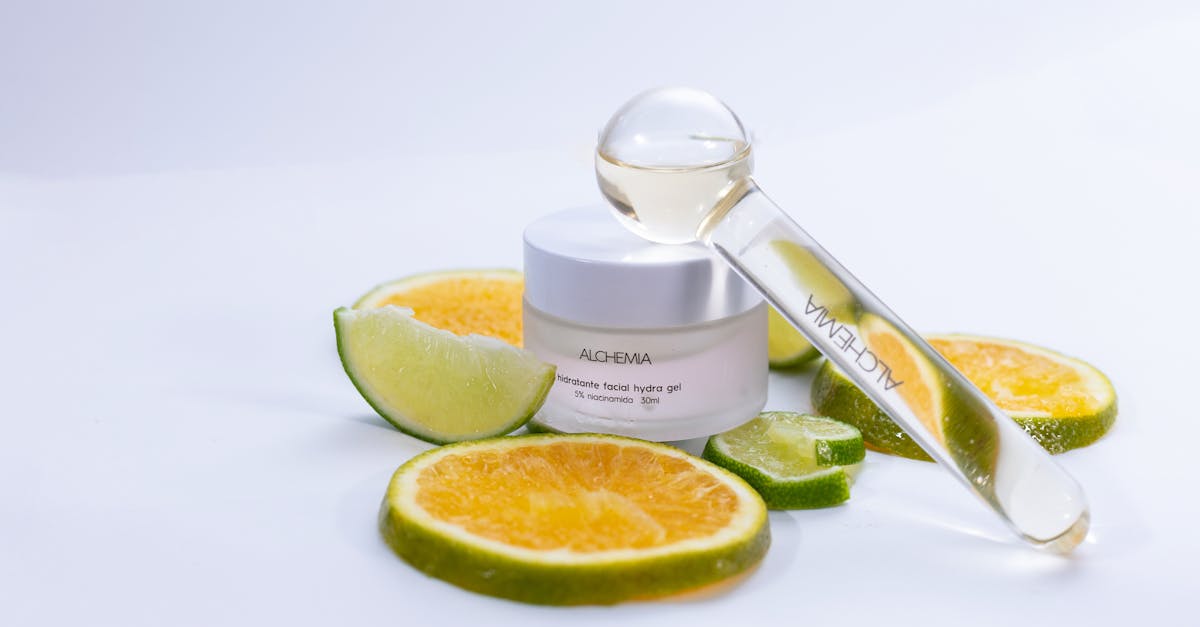 découvrez nos conseils et solutions naturelles pour une hydratation optimale de la peau, afin de conserver douceur et éclat au quotidien.