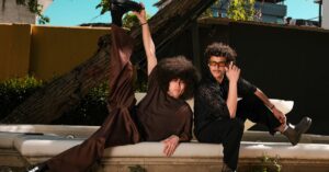 découvrez nos conseils de beauté pour hommes afin de prendre soin de votre peau, de vos cheveux et de votre style au quotidien.